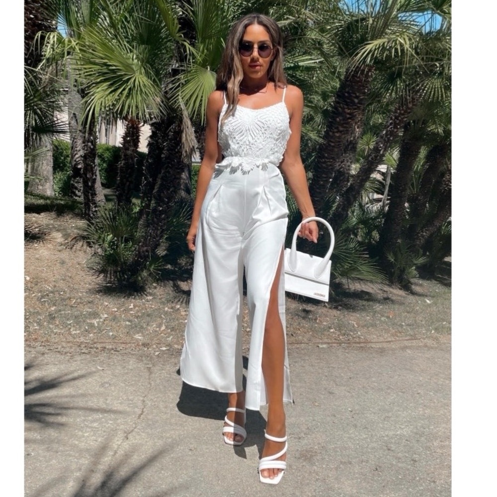 White Lace Sleeveless V-Neck Side Slit Wide Leg Jumpsuit Playsuit - Picture 14 of 15